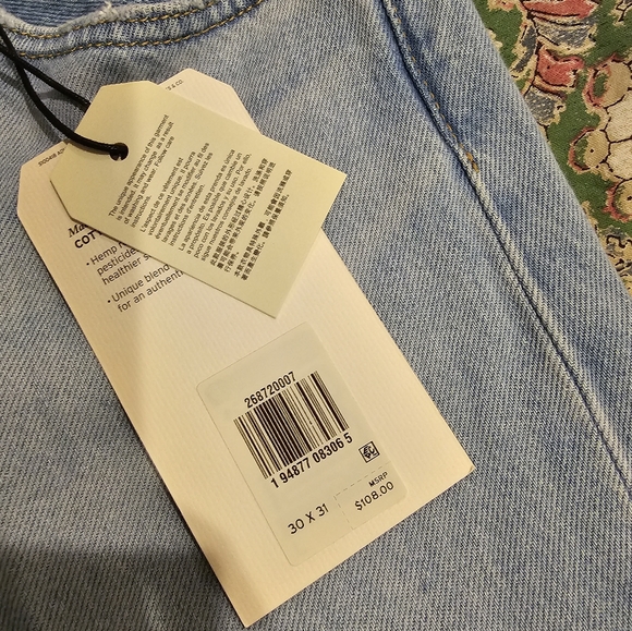 Levi High Loose Jeans - Picture 4 of 5